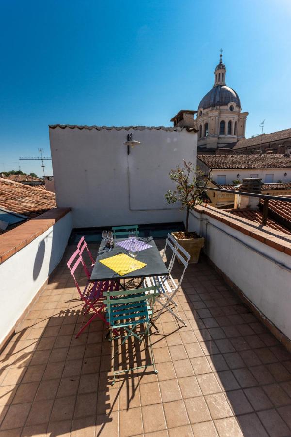 La Terrazza Apartment - Smart Holiday Mantova Bagian luar foto