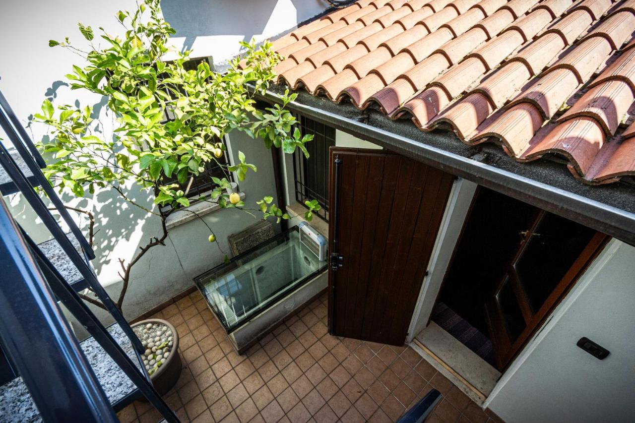 La Terrazza Apartment - Smart Holiday Mantova Bagian luar foto