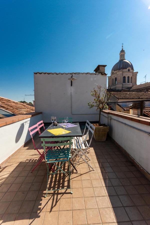 La Terrazza Apartment - Smart Holiday Mantova Bagian luar foto